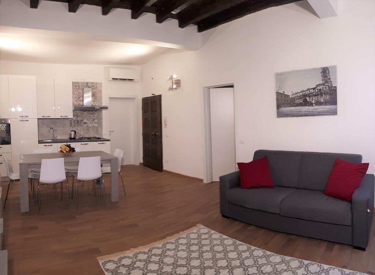 Apartamento La Campanella Módena Exterior foto