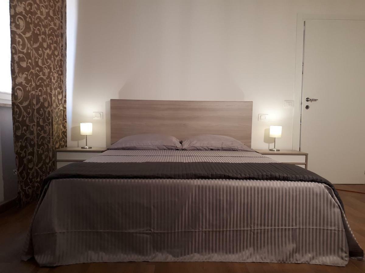 Apartamento La Campanella Módena Habitación foto