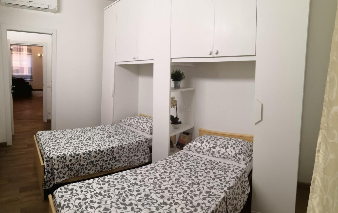 Apartamento La Campanella Módena Exterior foto
